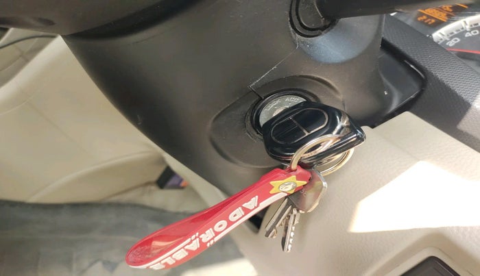 2013 Maruti Swift Dzire ZXI, Petrol, Manual, 68,591 km, interior