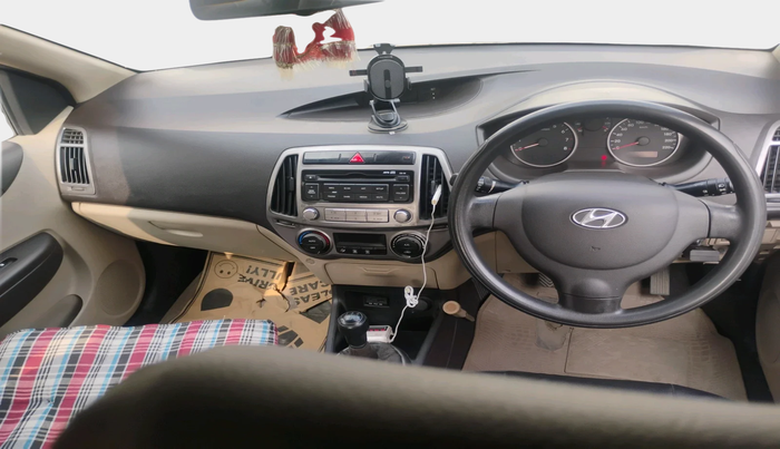 2013 Hyundai i20 MAGNA 1.2, Petrol, Manual, 56,150 km, interior