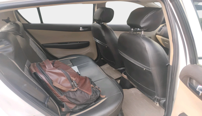 2013 Hyundai i20 MAGNA 1.2, Petrol, Manual, 56,150 km, interior