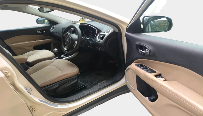 2017 Jeep Compass LONGITUDE 2.0 DIESEL, Diesel, Manual, 72,107 km, interior