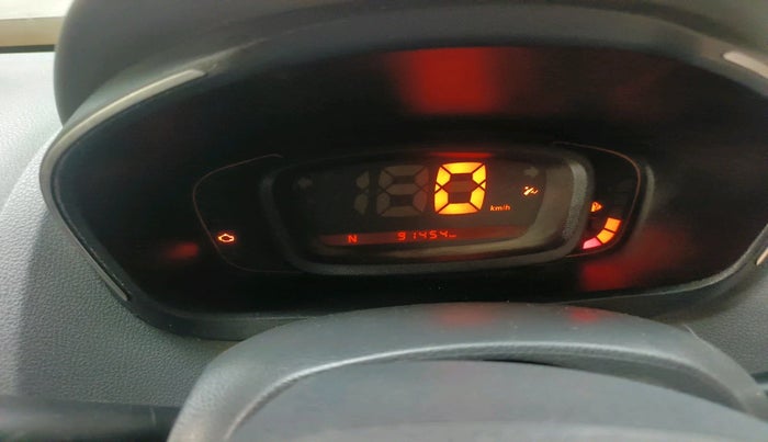 2016 Renault Kwid RXT 1.0 AMT, Petrol, Automatic, 91,454 km, interior