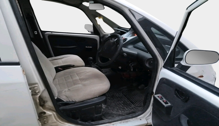 2016 Tata Nano EMAX XM CNG, Petrol, Manual, 95,613 km, interior
