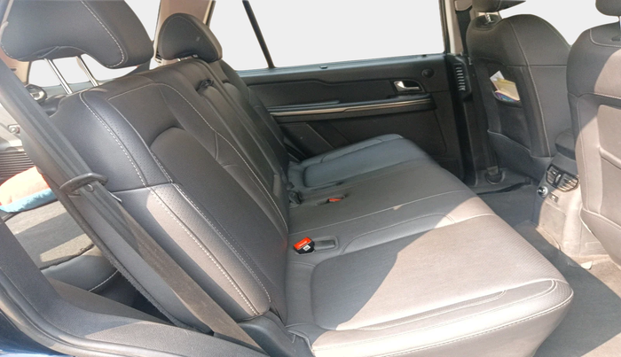 2017 Tata Hexa XTA 4X2 7 STR, Diesel, Automatic, 98,902 km, interior