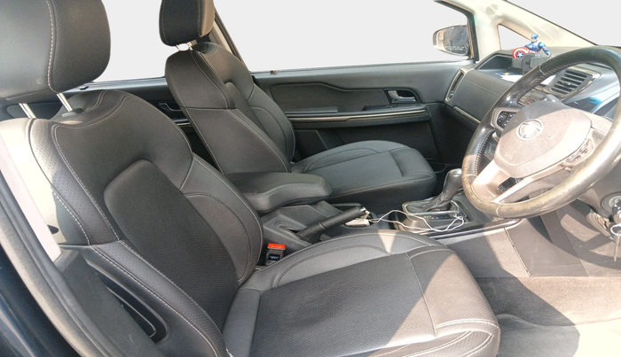 2017 Tata Hexa XTA 4X2 7 STR, Diesel, Automatic, 98,902 km, interior