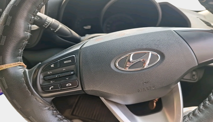 2019 Hyundai VENUE S 1.2, Petrol, Manual, 28,592 km, interior