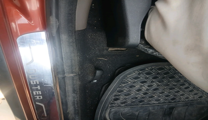 2018 Renault Duster 85 PS RXS MT DIESEL, Diesel, Manual, 80,657 km, interior