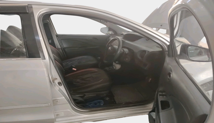2013 Toyota Etios G, Petrol, Manual, 80,684 km, interior