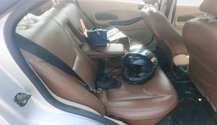 2015 Ford Figo Aspire TITANIUM 1.2 PETROL, CNG, Manual, 92,238 km, interior