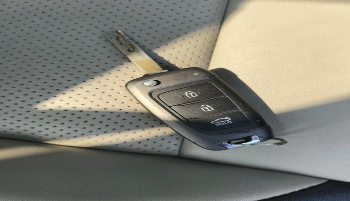 2019 Hyundai Verna 1.4 EX CRDI, Diesel, Manual, 36,623 km, interior