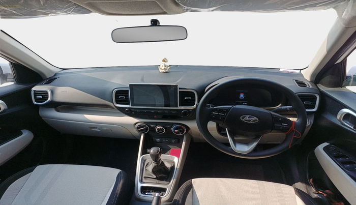 2025 Hyundai VENUE S(O) 1.2, Petrol, Manual, 8,598 km, interior
