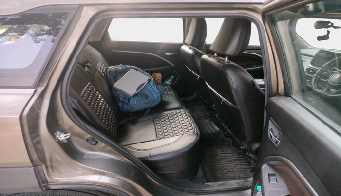 2022 Maruti BREZZA ZXI SMART HYBRID , Petrol, Manual, 27,979 km, interior