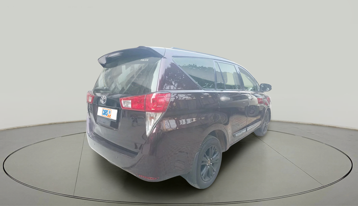 2016 Toyota Innova Crysta 2.4 ZX 7 STR, Diesel, Manual, 1,04,374 km, exterior