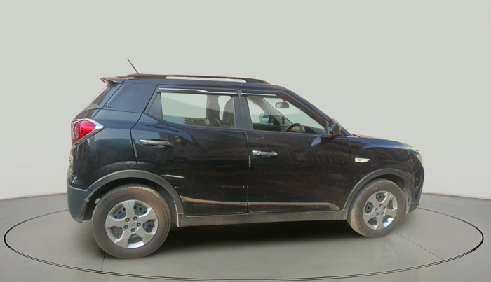2021 Mahindra XUV300 W6 1.2 PETROL, Petrol, Manual, 81,509 km, exterior