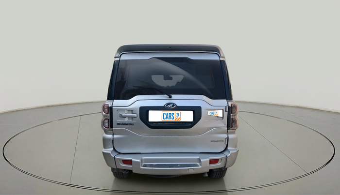 2017 Mahindra Scorpio S6 PLUS 1.99 INTELLI-HYBRID, Diesel, Manual, 98,577 km, exterior