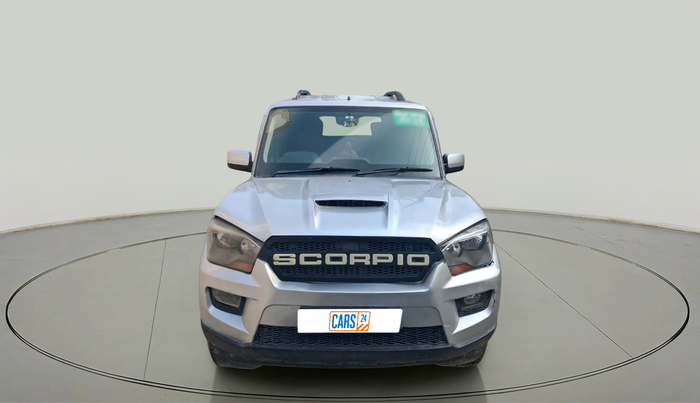 2017 Mahindra Scorpio S6 PLUS 1.99 INTELLI-HYBRID, Diesel, Manual, 98,577 km, exterior