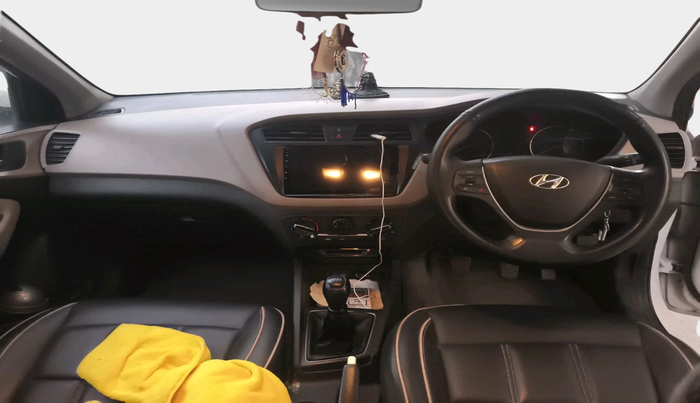 2015 Hyundai Elite i20 MAGNA 1.2, Petrol, Manual, 1,10,610 km, interior