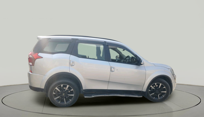 2020 Mahindra XUV500 W7, Diesel, Manual, 85,747 km, exterior