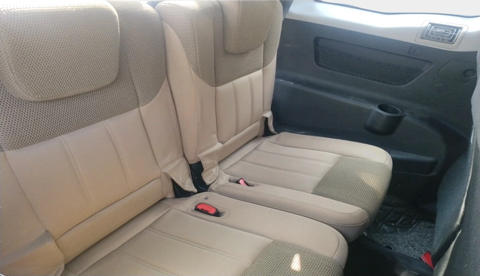 2020 Mahindra XUV500 W7, Diesel, Manual, 85,747 km, interior