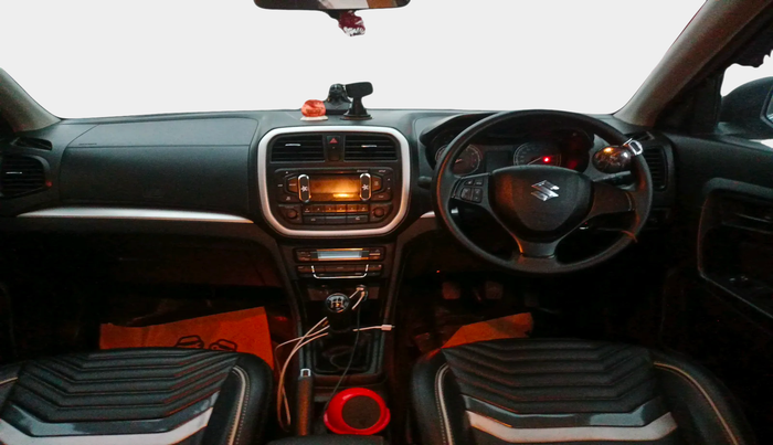 2022 Maruti Vitara Brezza VXI, Petrol, Manual, 33,496 km, interior