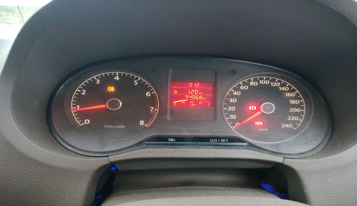 2011 Volkswagen Vento HIGHLINE 1.6 MPI, Petrol, Manual, 94,068 km, interior