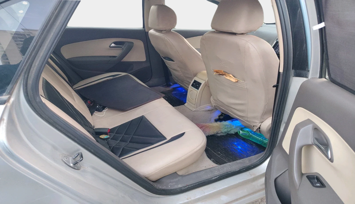 2011 Volkswagen Vento HIGHLINE 1.6 MPI, Petrol, Manual, 94,068 km, interior