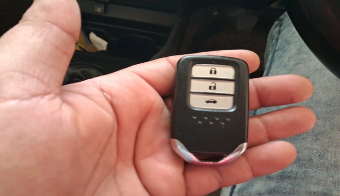 2017 Honda City 1.5L I-VTEC V MT, Petrol, Manual, 1,02,607 km, interior