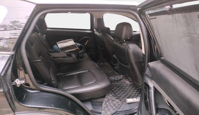 2022 Tata Safari XT PLUS DARK EDITION, Diesel, Manual, 96,760 km, interior