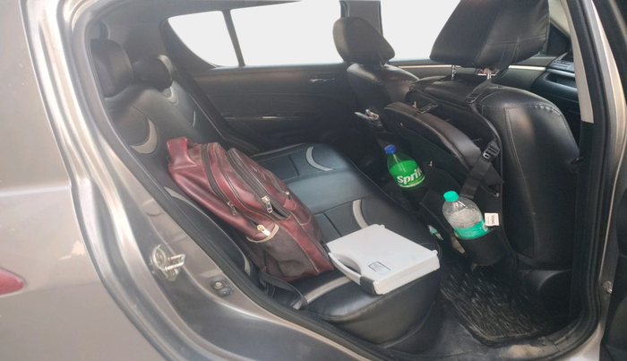 2013 Maruti Swift VXI, Petrol, Manual, 1,21,039 km, interior