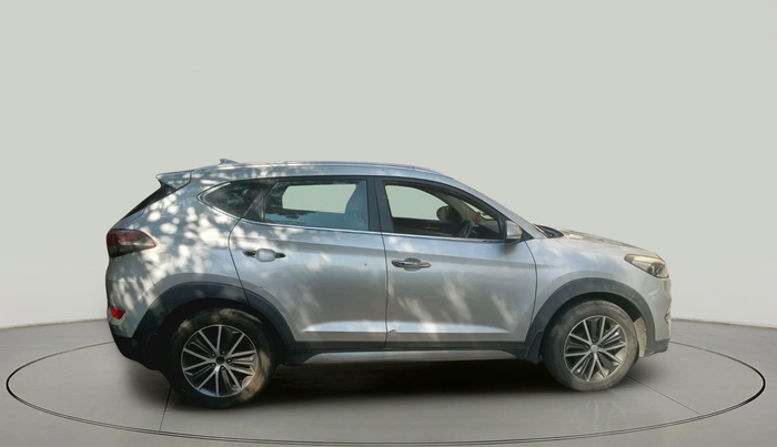 2016 Hyundai Tucson 2WD AT GL DIESEL
, Diesel, Automatic, 67,950 km, exterior