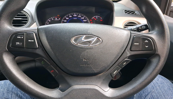 2016 Hyundai Grand i10 SPORTZ 1.1 CRDI, Diesel, Manual, 1,04,579 km, interior