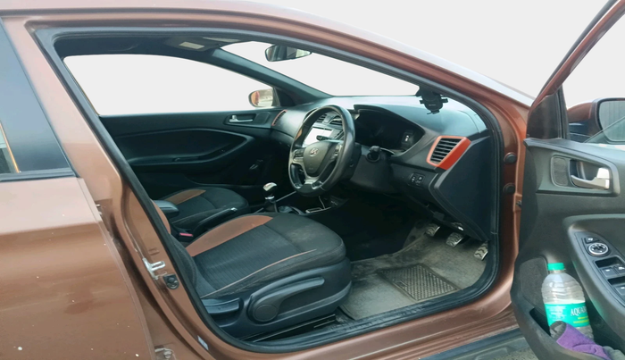 2016 Hyundai i20 Active 1.2 SX, Petrol, Manual, 61,577 km, interior