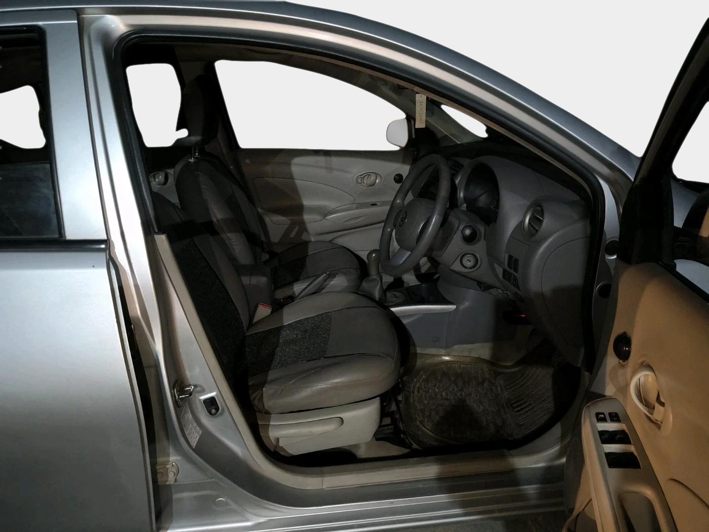 2012 Nissan Sunny XL, Petrol, Manual, 96,045 km, interior