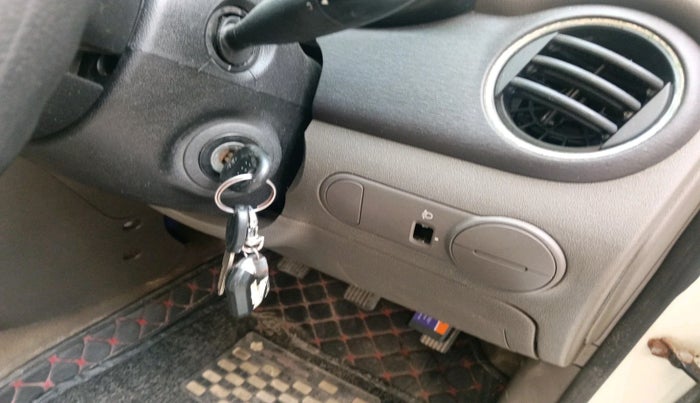 2010 Hyundai i10 MAGNA 1.2, Petrol, Manual, 64,793 km, interior