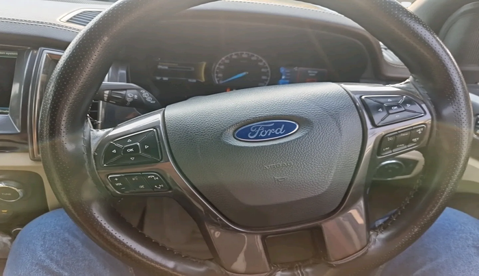 2016 Ford Endeavour TITANIUM 2.2 4X2 AT, Diesel, Automatic, 1,82,473 km, interior