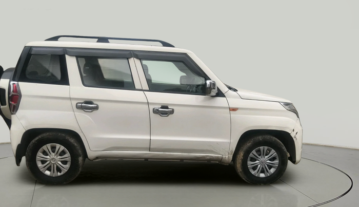 2018 Mahindra TUV300 T4 PLUS, Diesel, Manual, 1,81,173 km, exterior