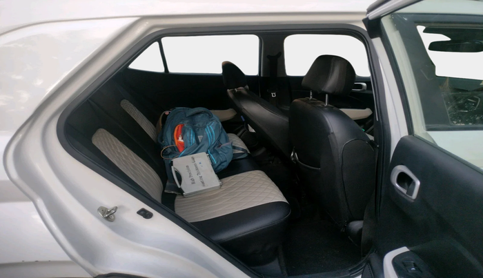 2023 Hyundai VENUE S (O) 1.0 Turbo Petrol DCT, Petrol, Automatic, 66,828 km, interior