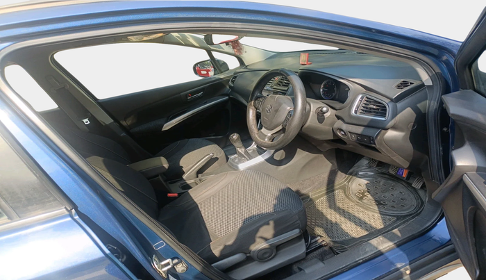 2018 Maruti S Cross ZETA 1.3, Diesel, Manual, 97,035 km, interior