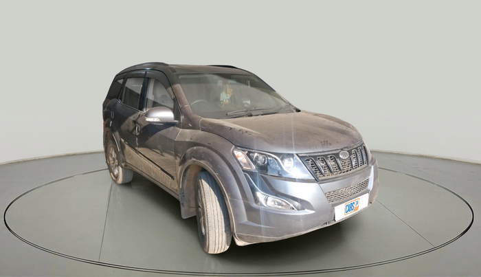 2017 Mahindra XUV500 W10, Diesel, Manual, 73,812 km, exterior