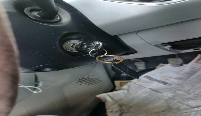 2018 Tata NEXON XT PETROL, Petrol, Manual, 41,000 km, interior