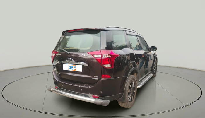 2018 Mahindra XUV500 W11 AT, Diesel, Automatic, 1,32,172 km, exterior