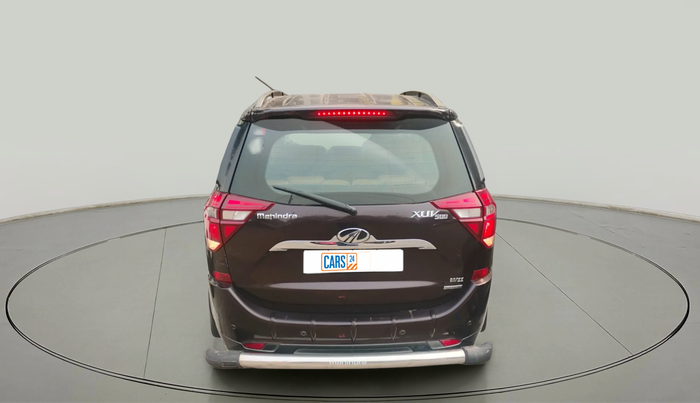 2018 Mahindra XUV500 W11 AT, Diesel, Automatic, 1,32,172 km, exterior