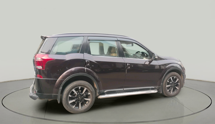 2018 Mahindra XUV500 W11 AT, Diesel, Automatic, 1,32,172 km, exterior