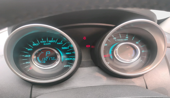 2018 Mahindra XUV500 W11 AT, Diesel, Automatic, 1,32,172 km, interior