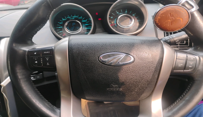 2018 Mahindra XUV500 W11 AT, Diesel, Automatic, 1,32,172 km, interior