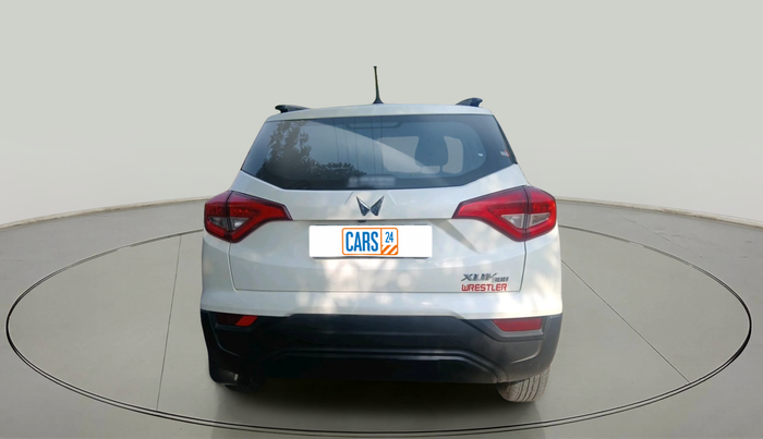 2023 Mahindra XUV300 W6 1.2 PETROL, Petrol, Manual, 27,043 km, exterior