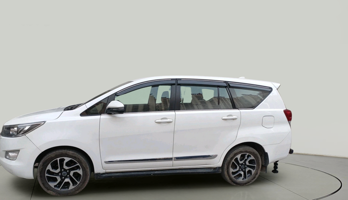 2018 Toyota Innova Crysta 2.4 G 7 STR, Diesel, Manual, 70,031 km, exterior