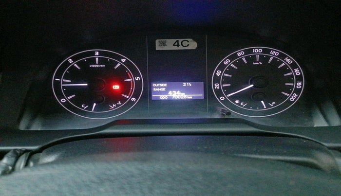 2018 Toyota Innova Crysta 2.4 G 7 STR, Diesel, Manual, 70,031 km, interior