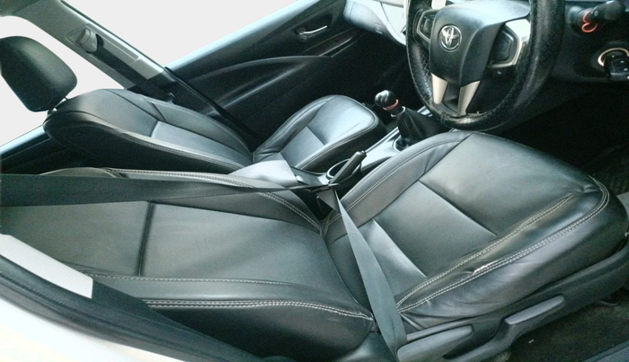 2018 Toyota Innova Crysta 2.4 G 7 STR, Diesel, Manual, 70,031 km, interior