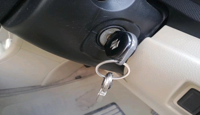 2014 Maruti Swift Dzire VXI, Petrol, Manual, 1,36,852 km, interior