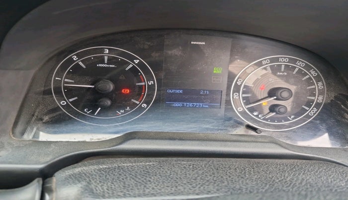 2016 Toyota Innova Crysta 2.4 GX 7 STR, Diesel, Manual, 1,26,723 km, interior